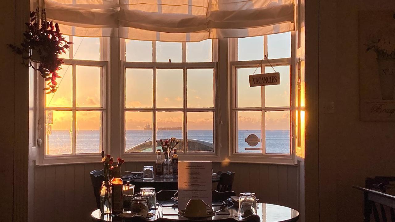 Whitecliff Guest House Weymouth Exteriör bild