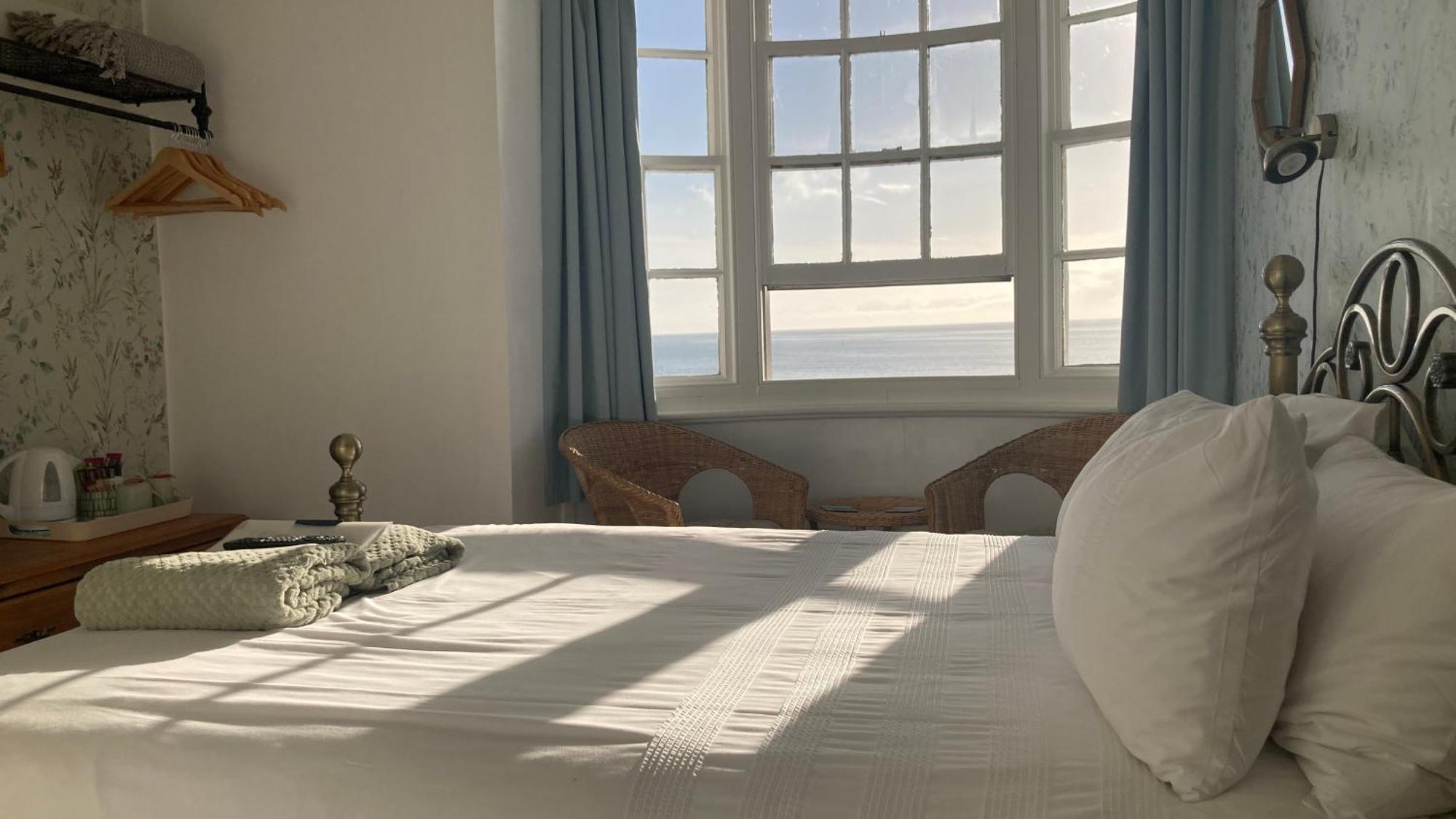 Whitecliff Guest House Weymouth Exteriör bild