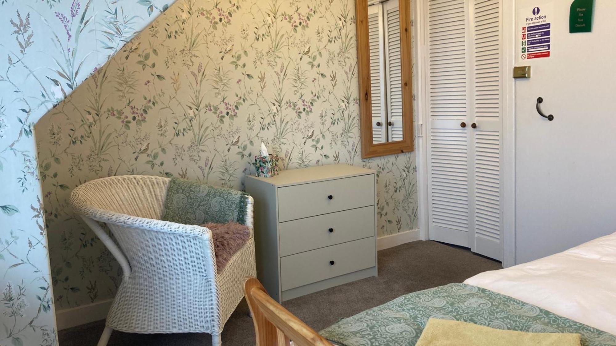 Whitecliff Guest House Weymouth Exteriör bild