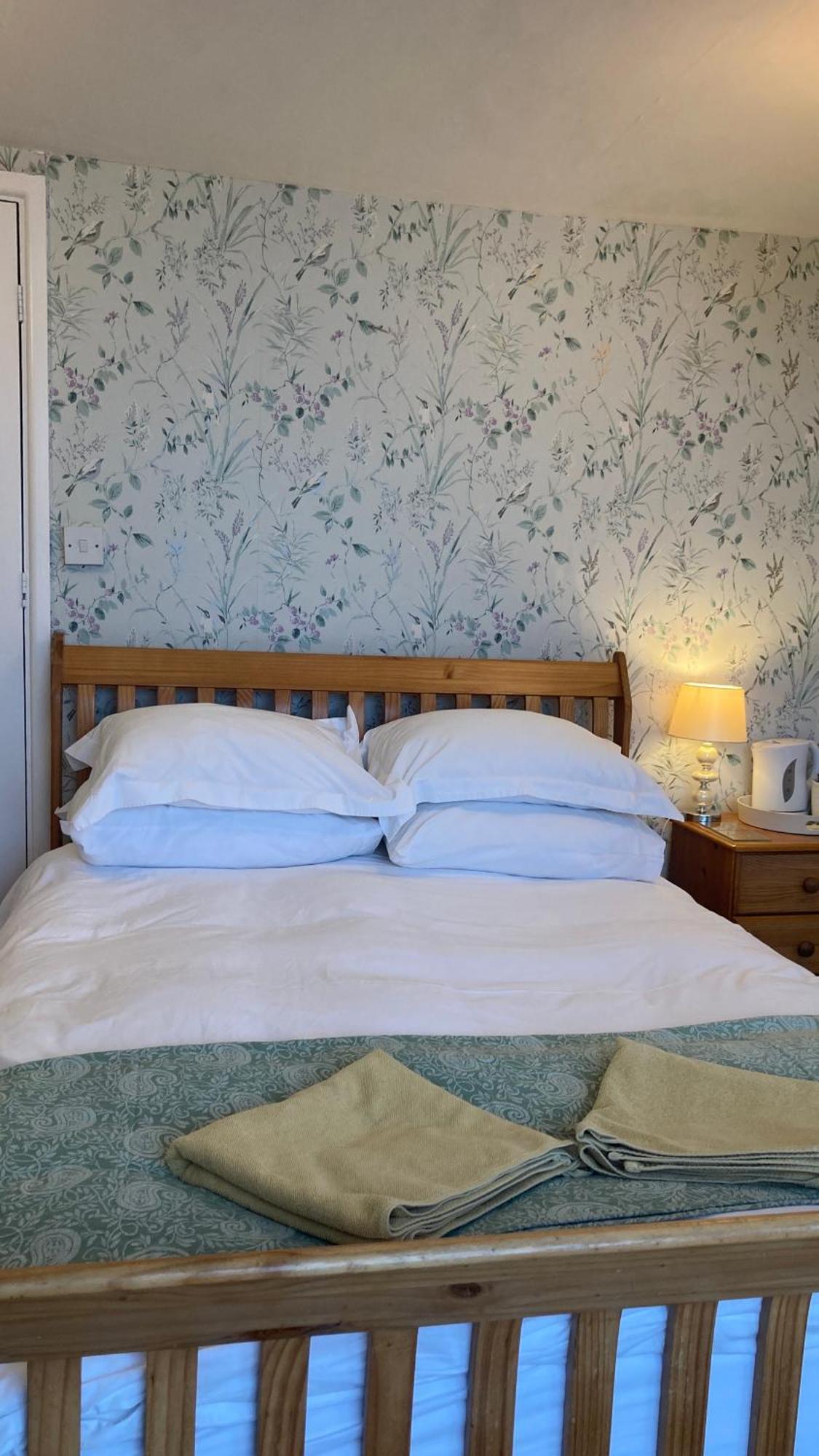 Whitecliff Guest House Weymouth Exteriör bild